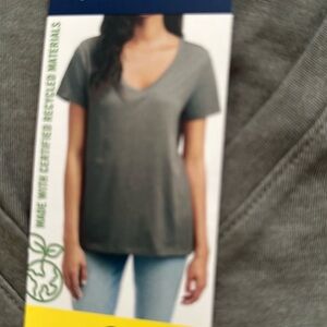 Splendid Gray V-Neck Short Sleeve T-Shirt